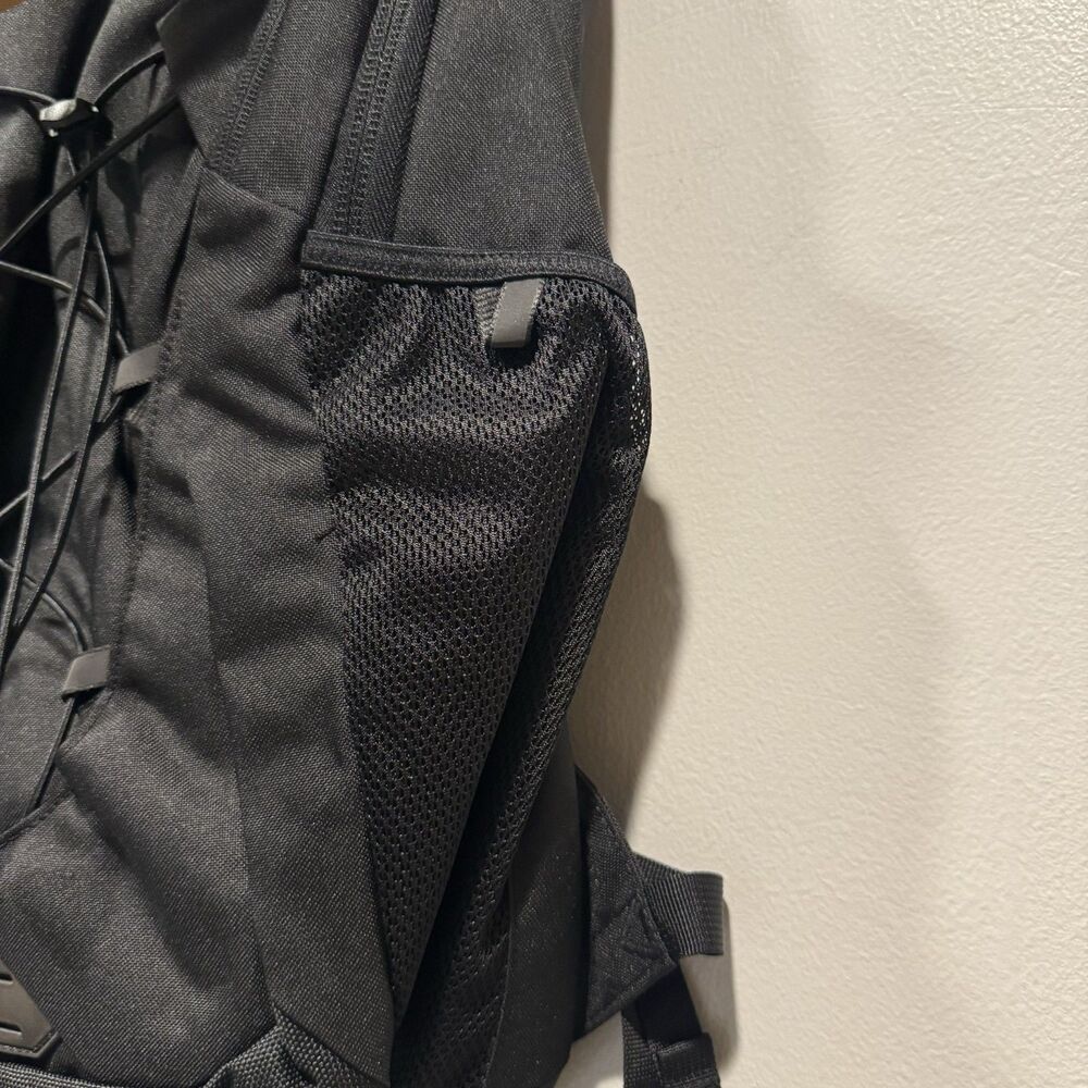 NWT North Face Jester Backpack Black FlexVent Laptop School Travel Daypack Hike - Picture 5 of 11